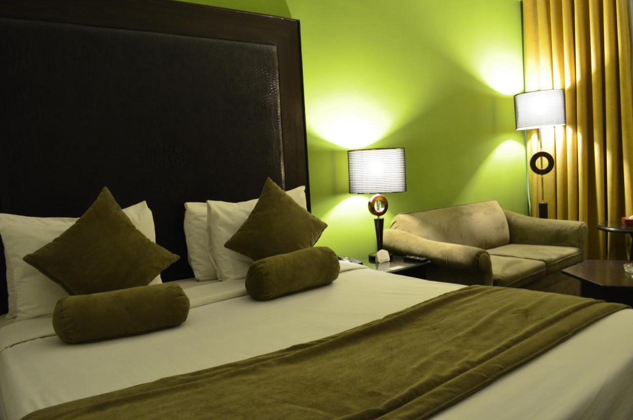 Smart Hotel لاهور المظهر الخارجي الصورة